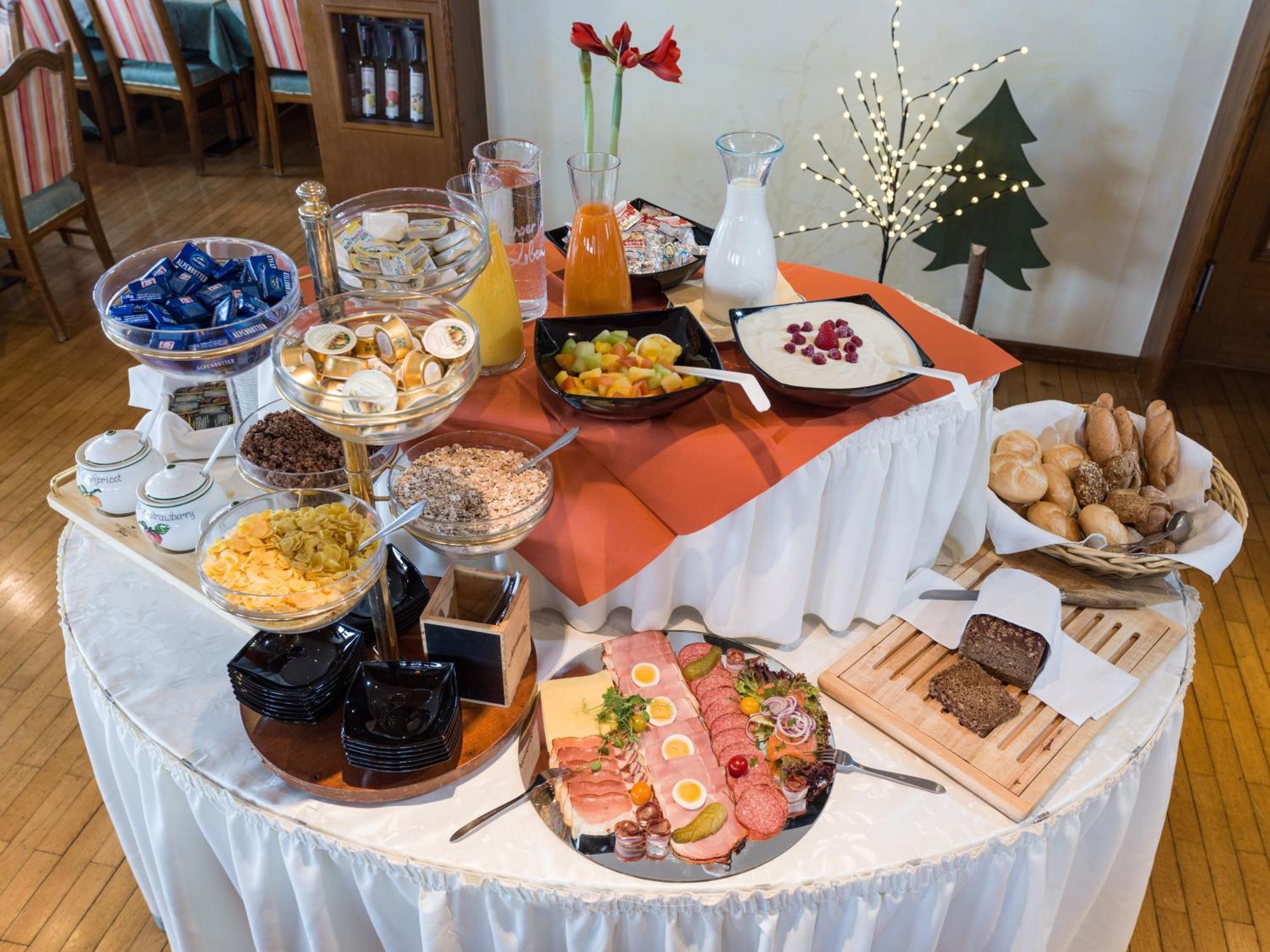 Hotel Neuwirt Кірхдорф-ін-Тіроль Екстер'єр фото